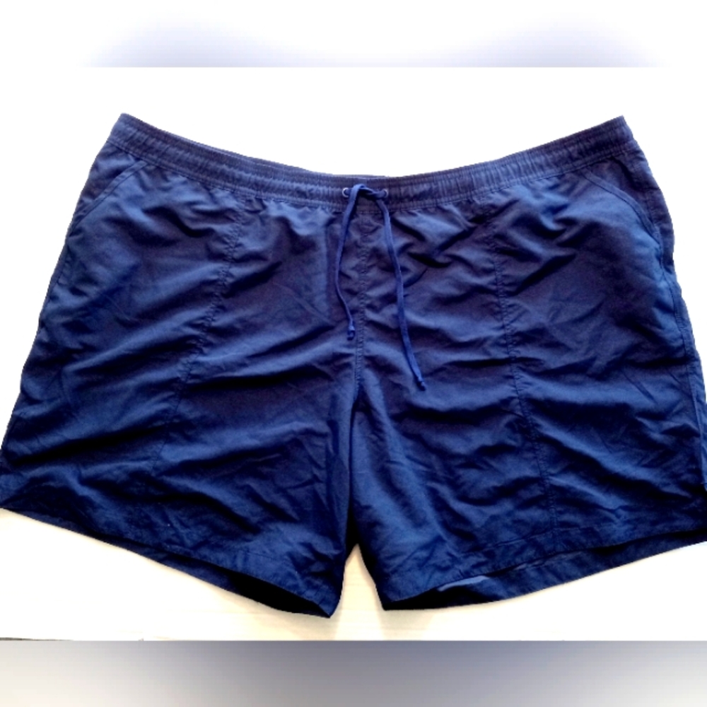 ModLi 4X women's board shorts with stretch tie waist and slash pockets b…